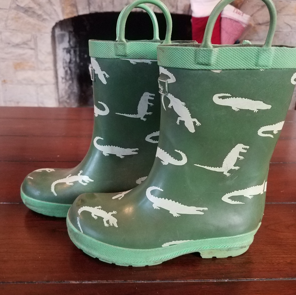 Hatley boys rain boots size 10